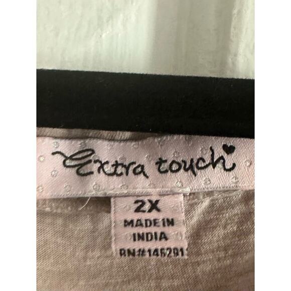 EXTRA TOUCH Abstract Graphic High-Low Tank Top Shirt - Curve Plus 2X - Picture 3 of 5